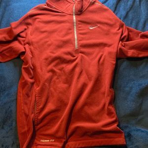 Nike therma-fit maroon, fleece, never worn, no tags
